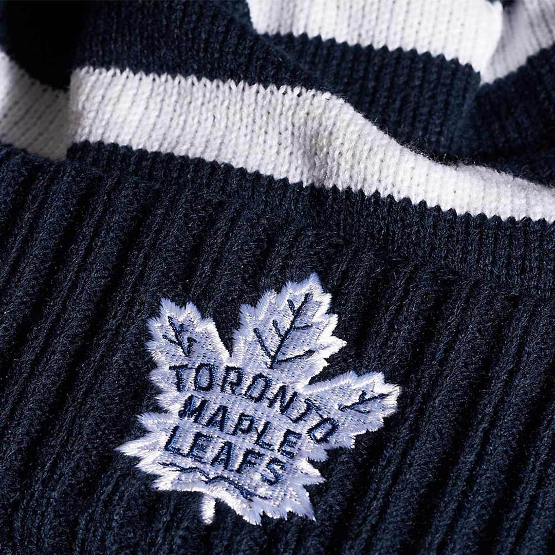 Шапка "NHL Toronto Maple Leafs" с помпоном