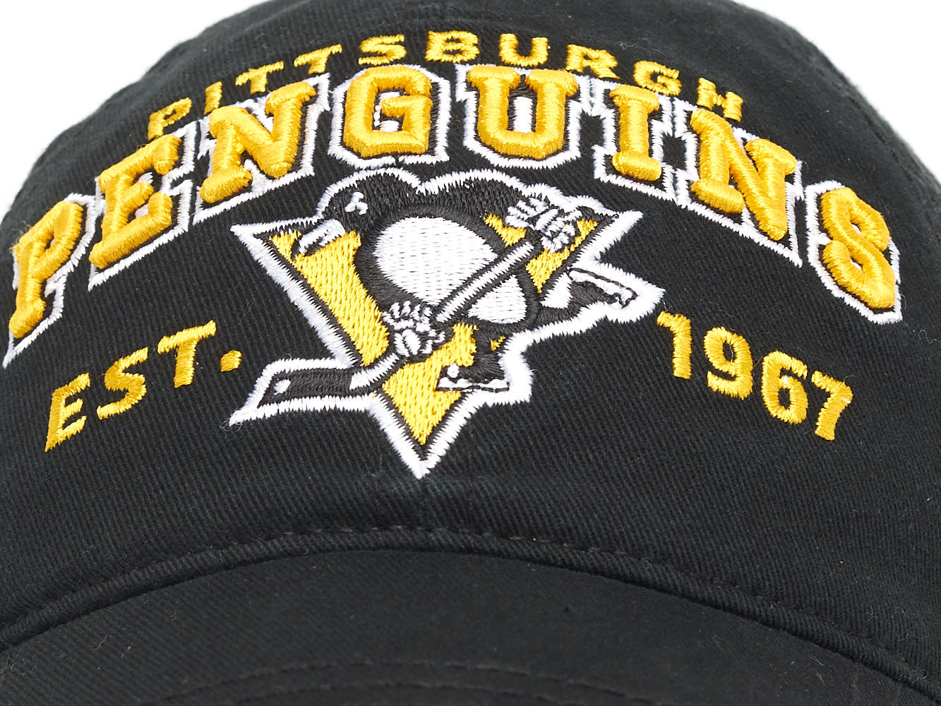 Бейсболка "NHL Pittsburgh Penguins Hockey Est. 1967" черная 52-54
