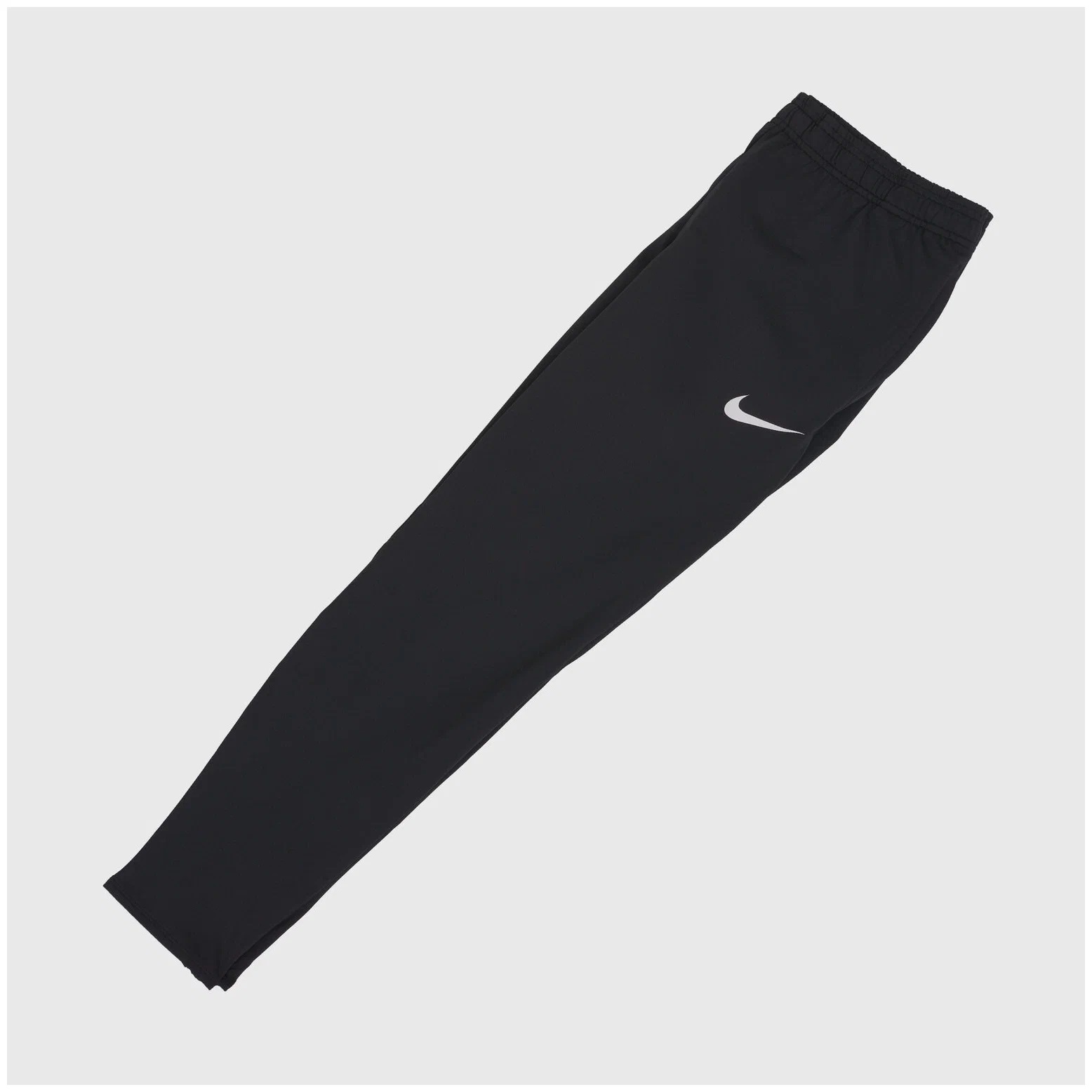 Брюки Nike F. C. Essential Pant черные
