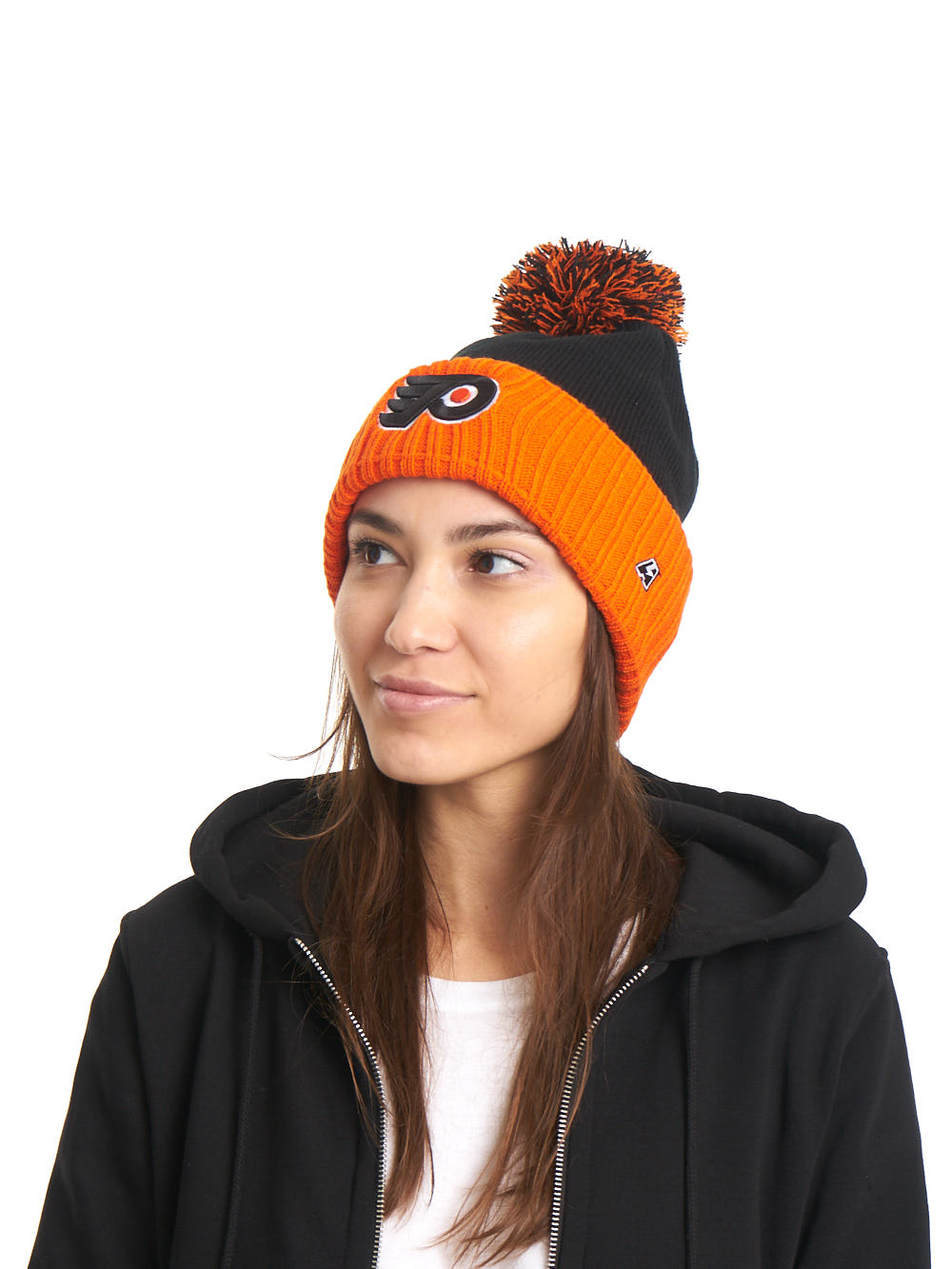 Шапка "NHL Philadelphia Flyers" №28 с помпоном с вышивкой черно-оранжевая