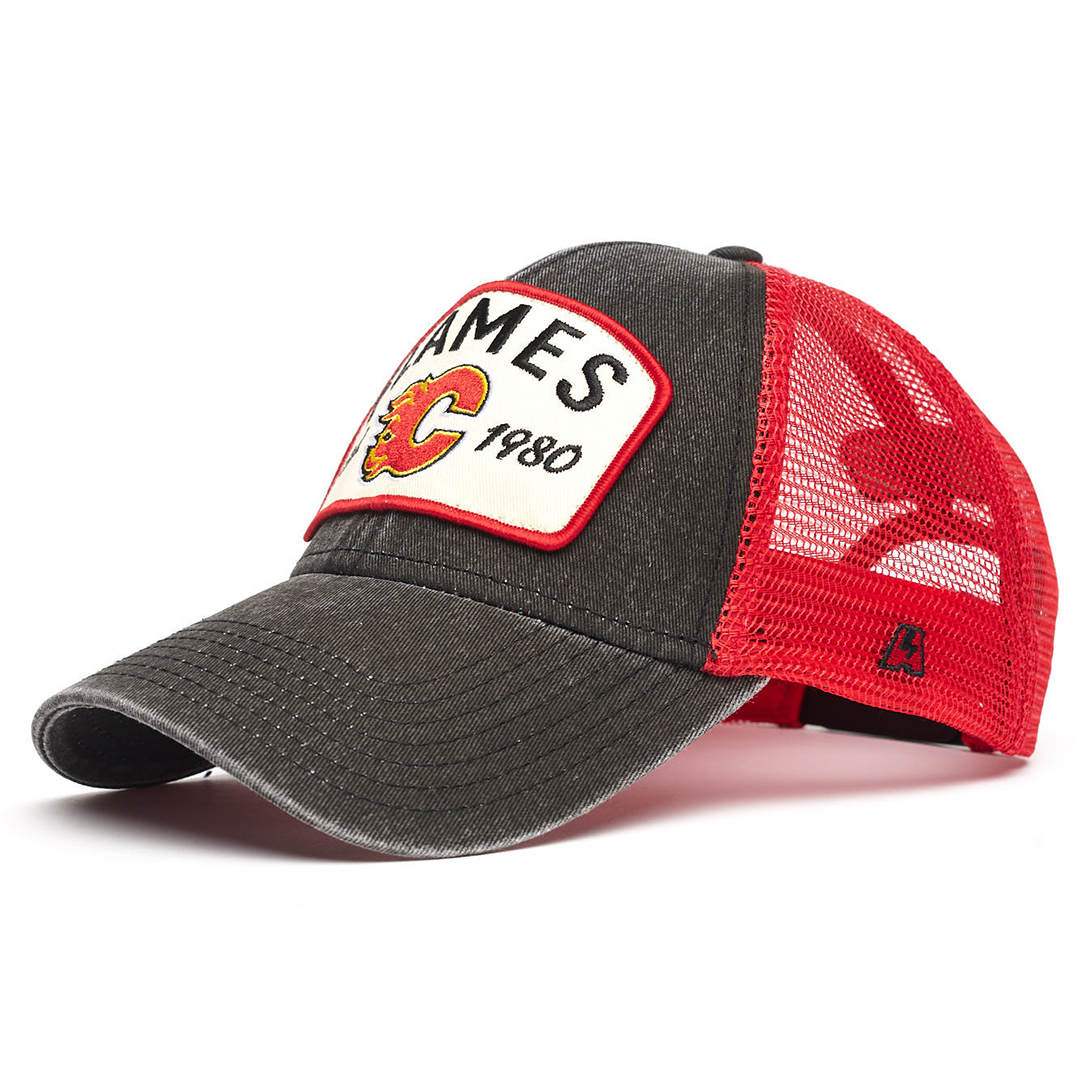 Купить Бейсболка "NHL Calgary Flames Est. 1980" черно-красная с сеткой 55-58 в Казахстане — Hockey1.kz