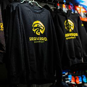 Свитшот с логотипом Сарыарка