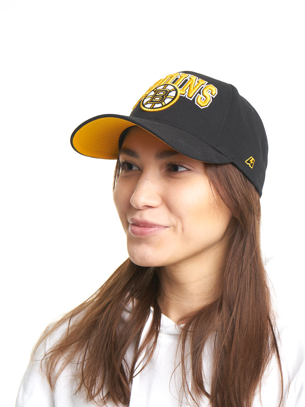 Бейсболка "NHL Boston Bruins" черная 55-58