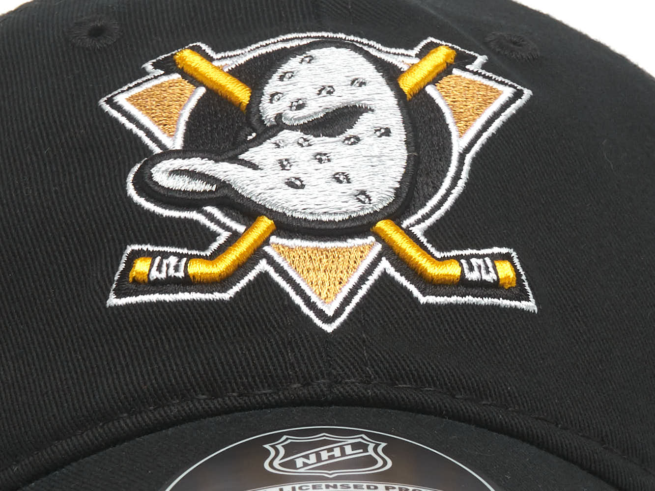 Бейсболка "NHL Anaheim Ducks" черная 55-58