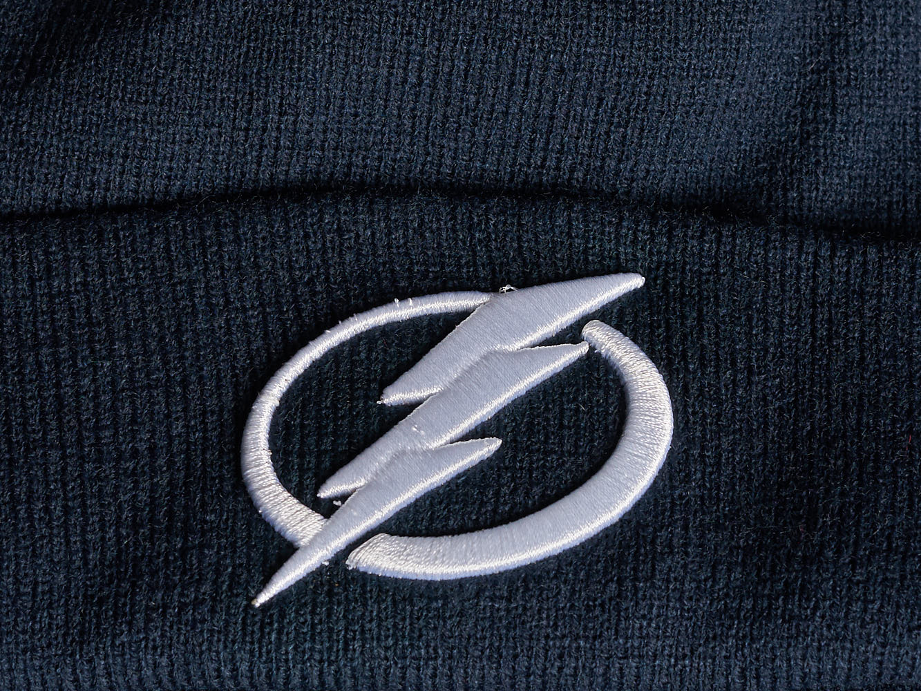 Шапка "NHL Tampa Bay Lightning" с помпоном