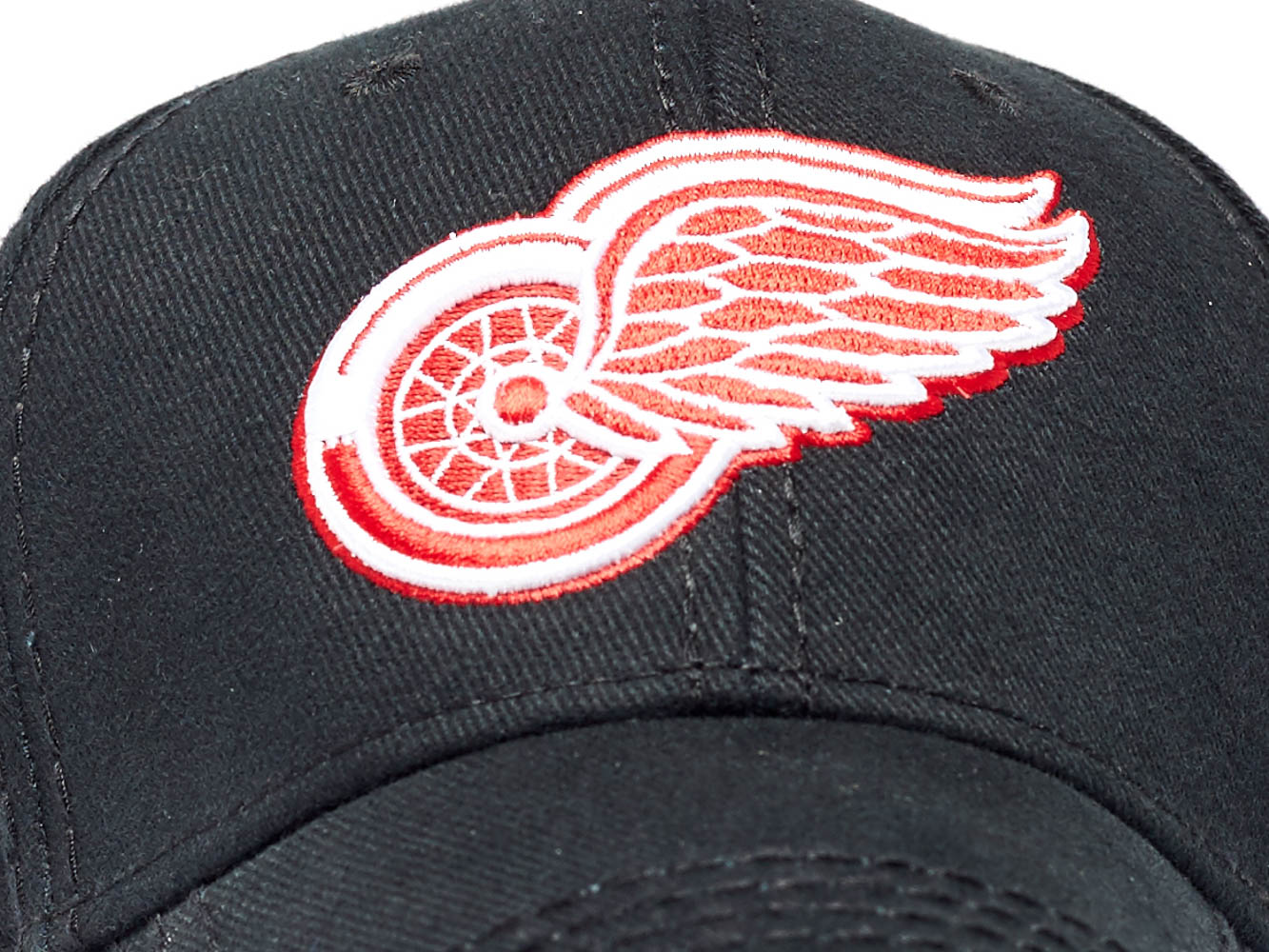 Бейсболка "NHL Detroit Red Wings" черная