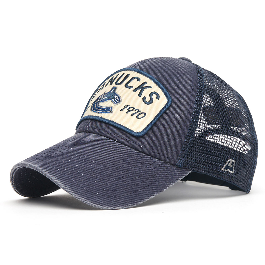 Купить Бейсболка "NHL Vancouver Canucks Est. 1970" светло-синяя с сеткой 55-58 в Казахстане — Hockey1.kz