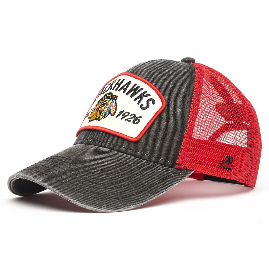 Купить Бейсболка "NHL Chicago Black Hawks Est. 1926" черно-красная с сеткой 55-58 в Казахстане — Hockey1.kz