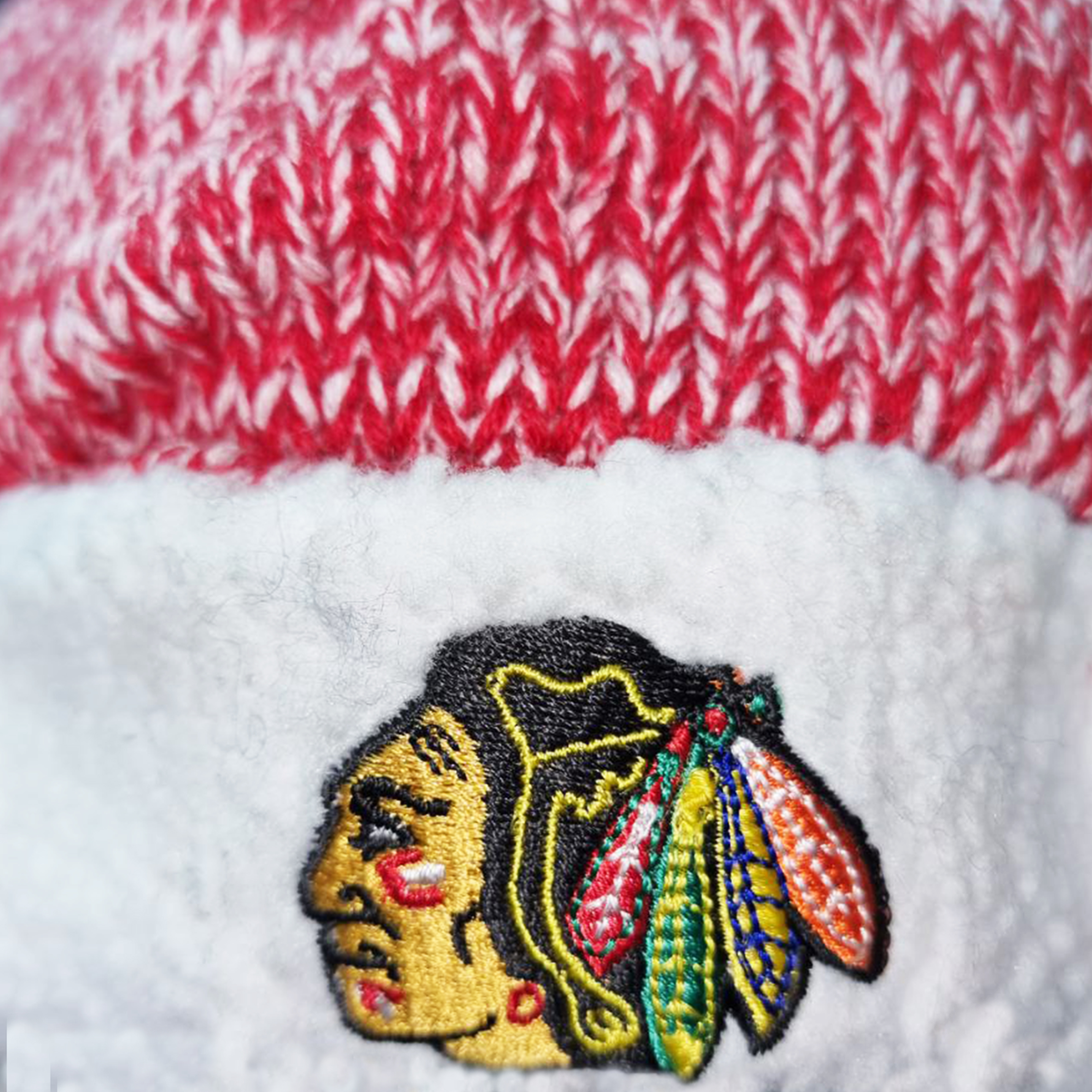 Шапка-ушанка Reebok Trooper Chicago Blackhawks красная