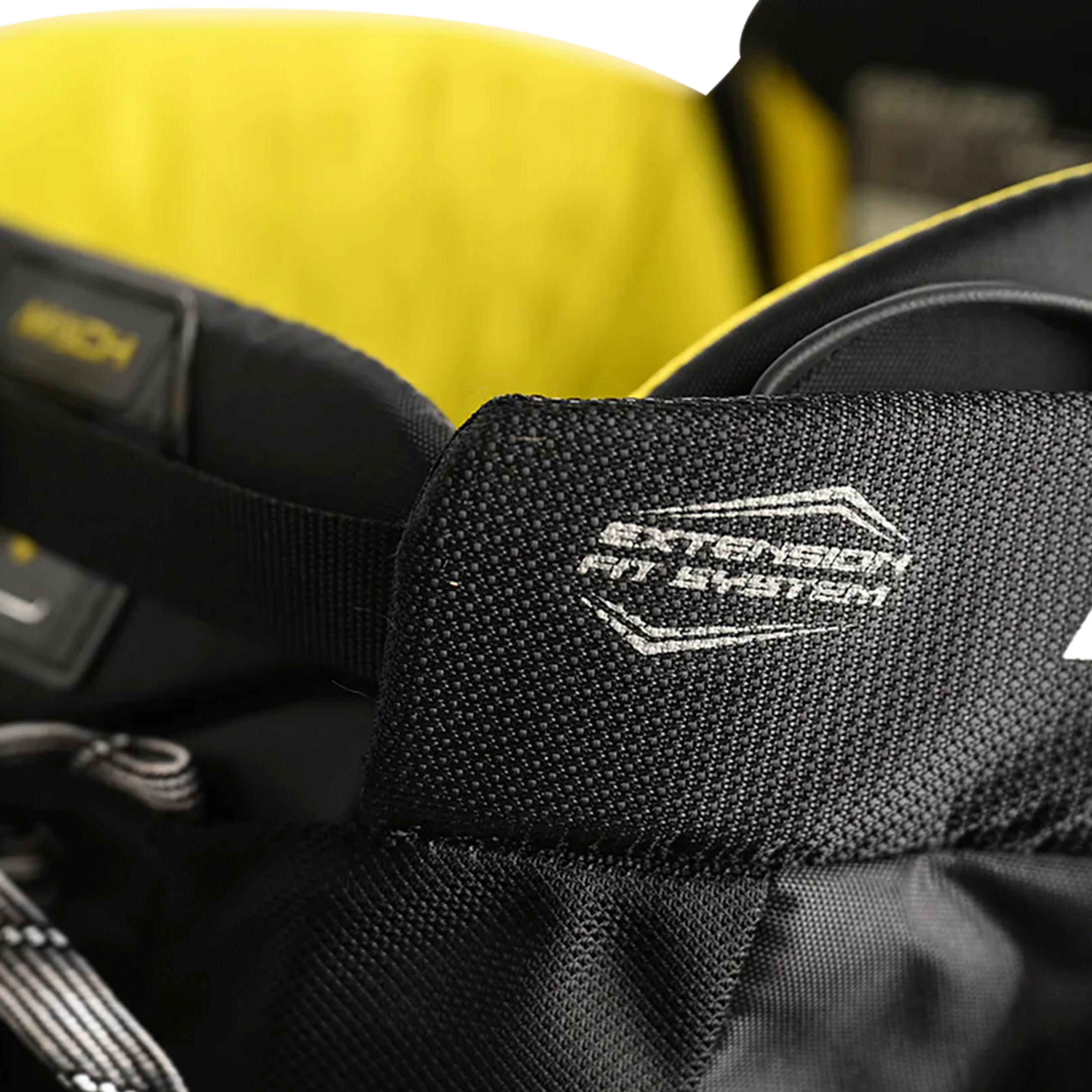Трусы Bauer Supreme Mach S23 детские