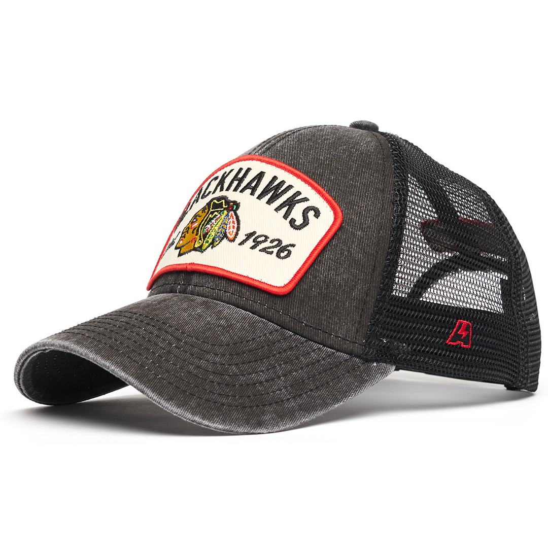 Купить Бейсболка "NHL Chicago Black Hawks Est. 1926" черная с сеткой 55-58 в Казахстане — Hockey1.kz