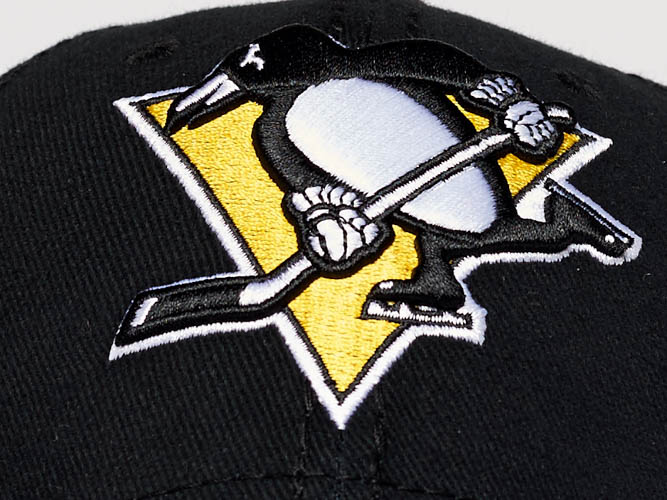 Бейсболка "NHL Pittsburgh Penguins" черная (подростковая)