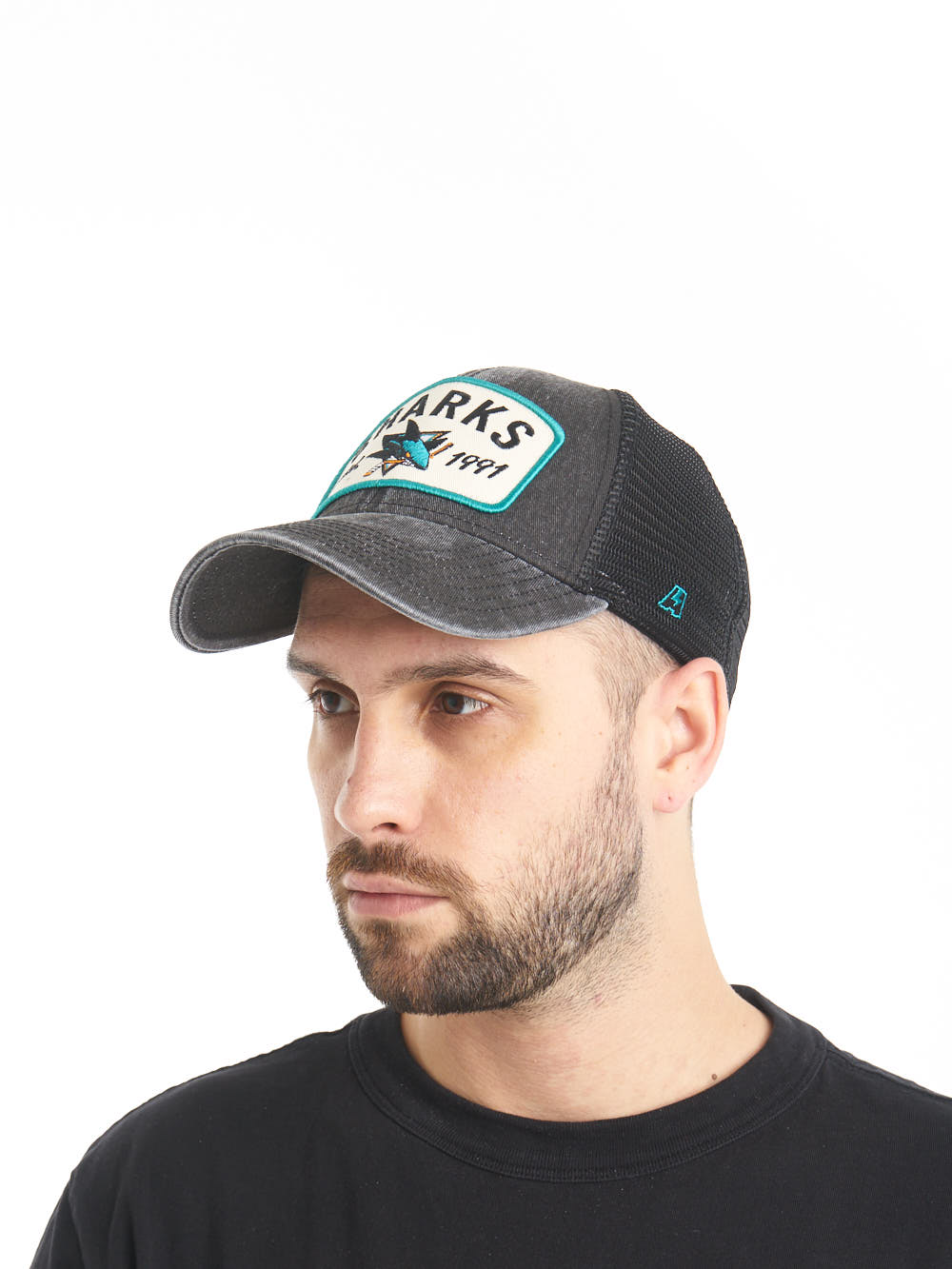 Бейсболка "NHL San Jose Sharks Hockey Est. 1991" черная с сеткой 55-58